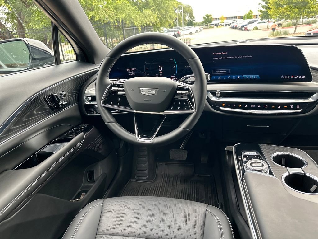 Used 2024 Cadillac Lyriq Sport RWD image 29
