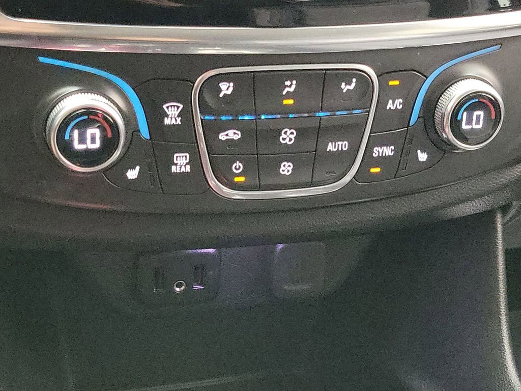 Certified 2019 Chevrolet Traverse LT FWD image 15