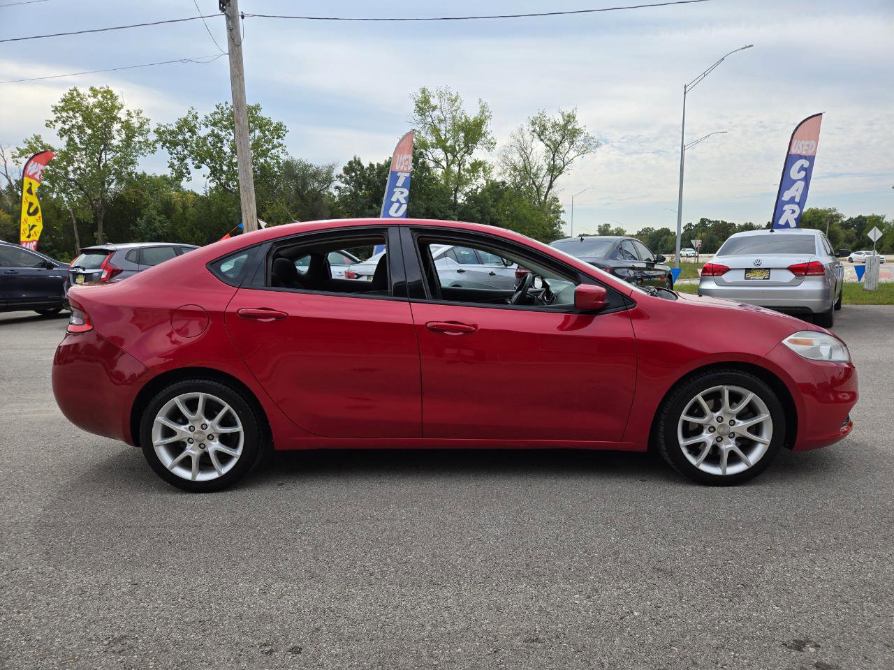 Used 2013 Dodge Dart SXT FWD image 4