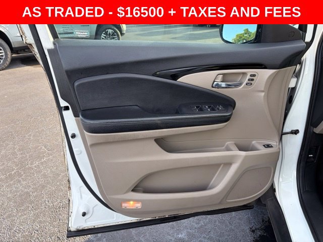 Used 2019 Honda Pilot Touring image 12