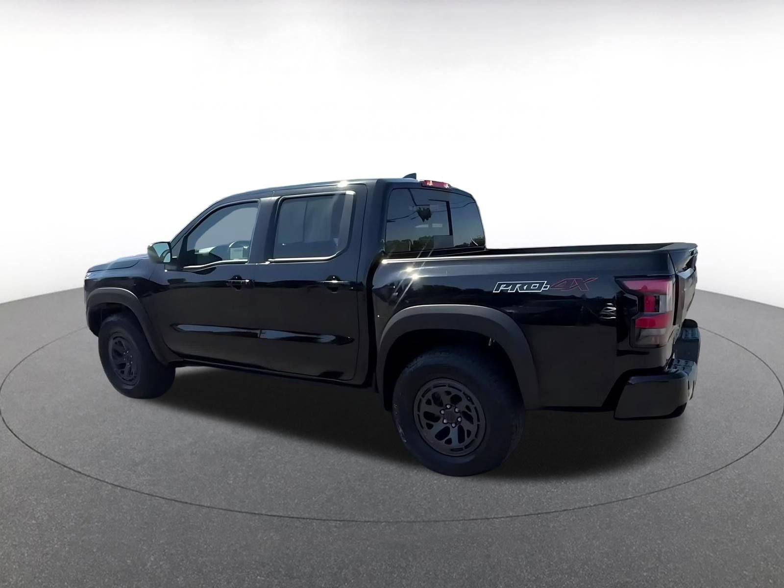 Used 2026 Nissan Frontier PRO-4X AWD/4WD image 10