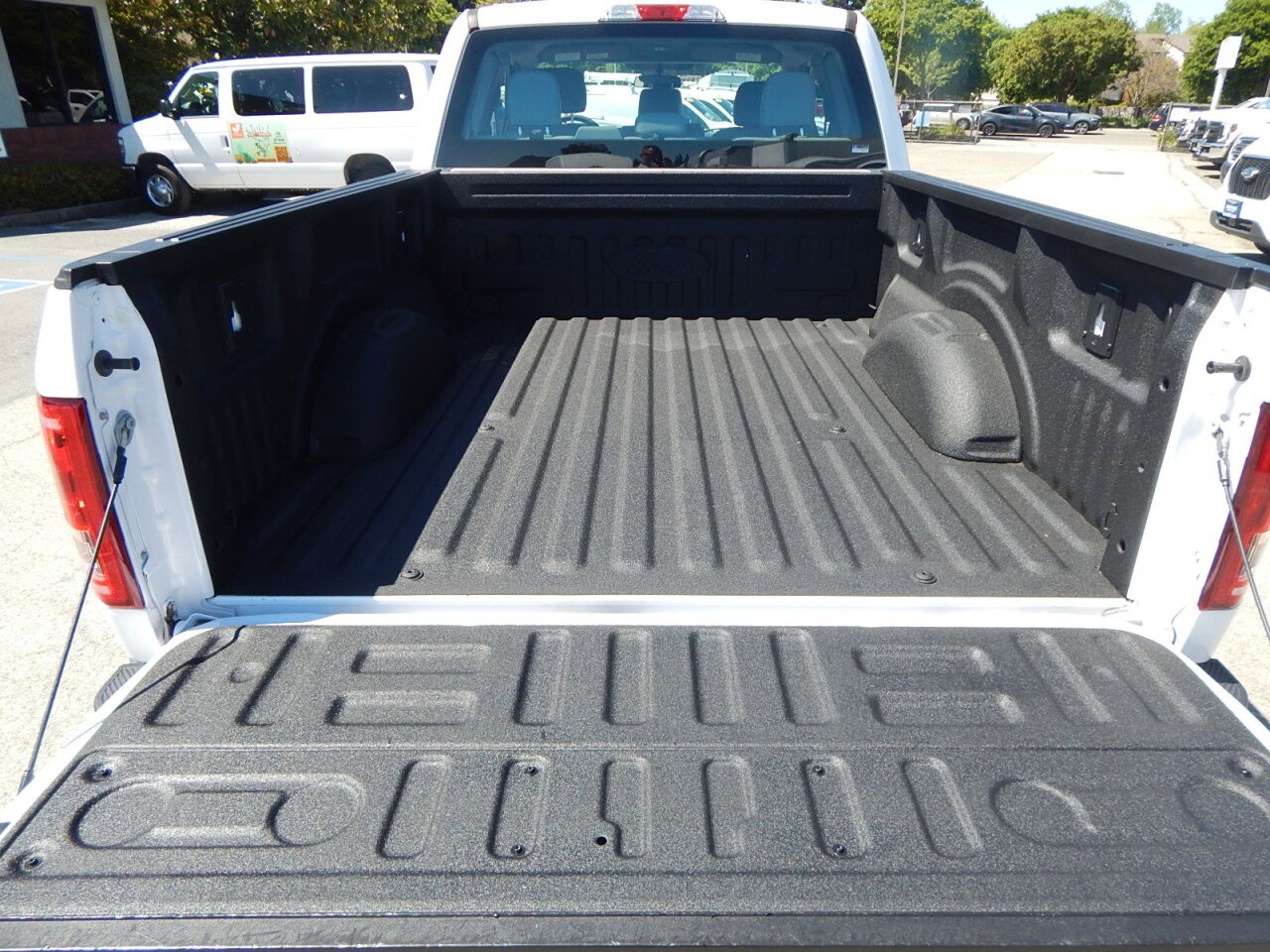 Used 2016 Ford F150 XL w/ XL Power Equipment Group image 4