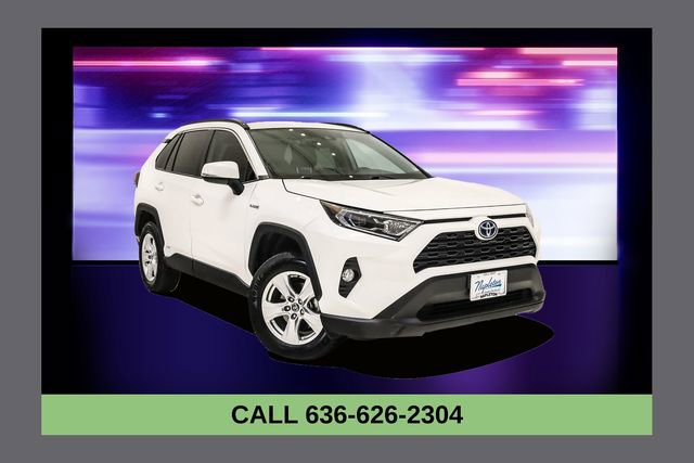 Used 2021 Toyota RAV4 XLE w/ XLE Grade Weather Package image 1