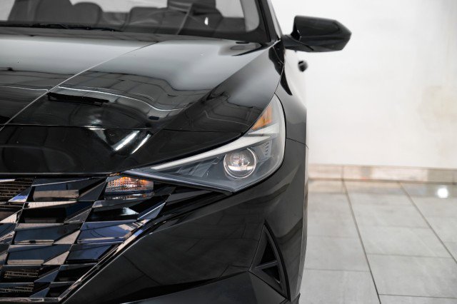 Used 2021 Hyundai Elantra SE w/ Cargo Package image 43