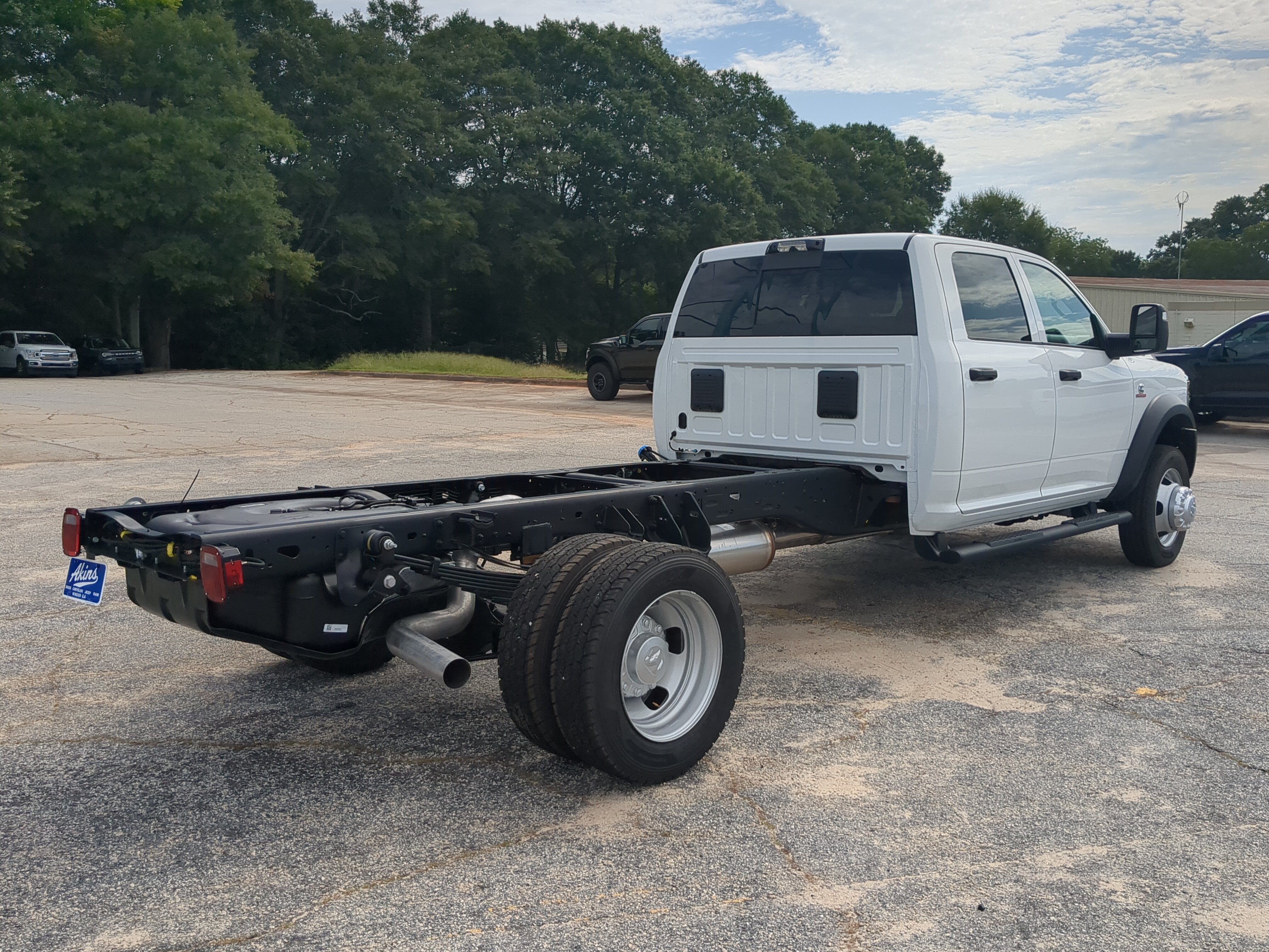 New 2026 RAM 5500 Tradesman AWD/4WD image 3