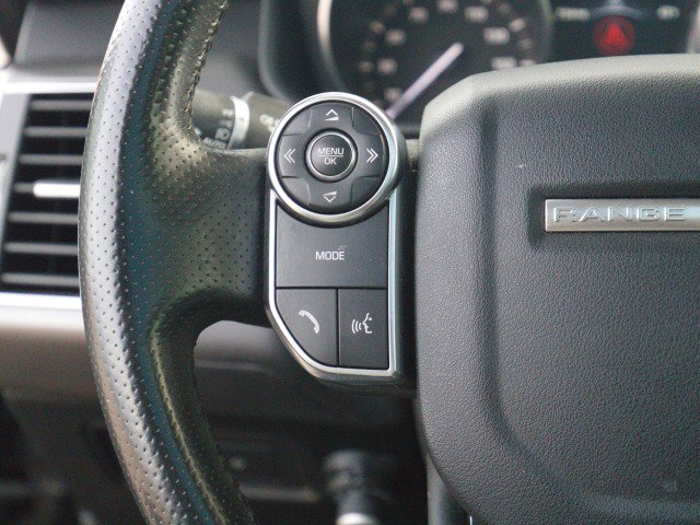 Used 2016 Land Rover Range Rover Sport SE image 20