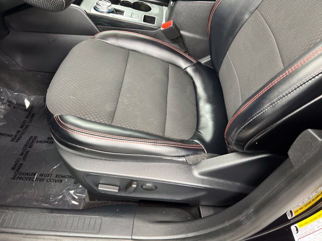 Used 2024 Ford Escape ST-Line w/ Tech Pack #1 AWD/4WD image 14