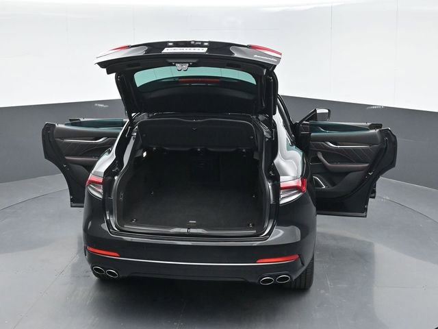 Used 2023 Maserati Levante GT AWD/4WD image 59