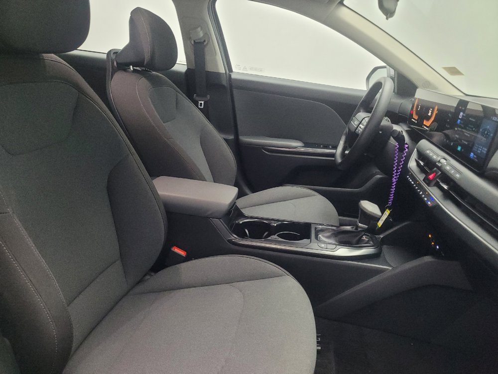 Used 2025 Kia K4 FWD image 21
