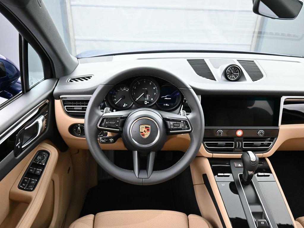 New 2026 Porsche Macan image 18