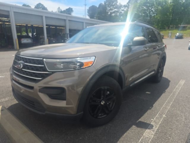 Used 2021 Ford Explorer XLT AWD/4WD image 1