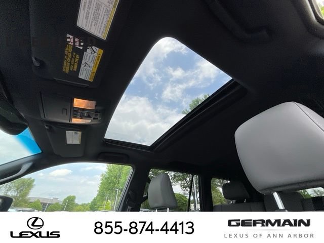 Used 2023 Lexus GX 460 w/ Black Line Special Edition AWD/4WD image 21
