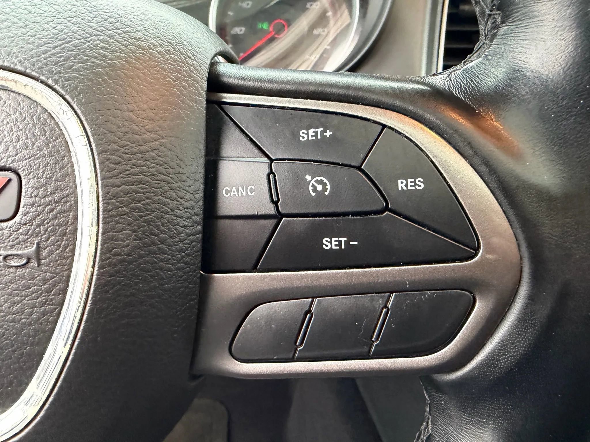 Used 2022 Dodge Charger SXT w/ Leather Interior Group image 45