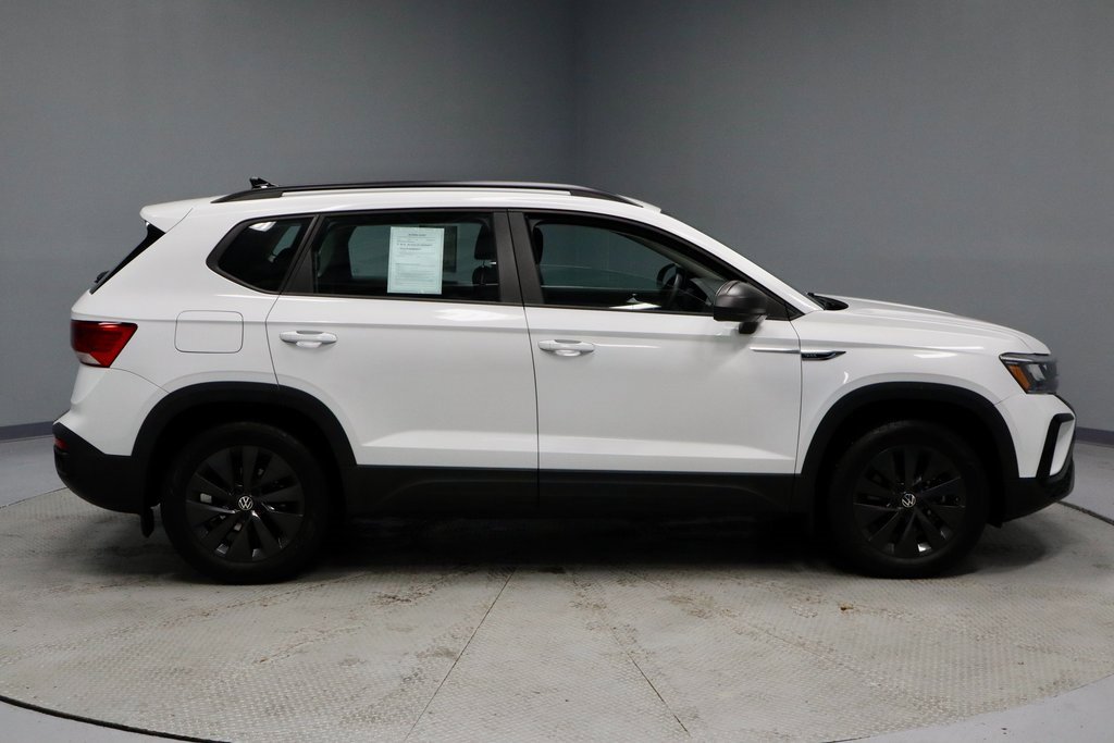 Used 2022 Volkswagen Taos S image 6