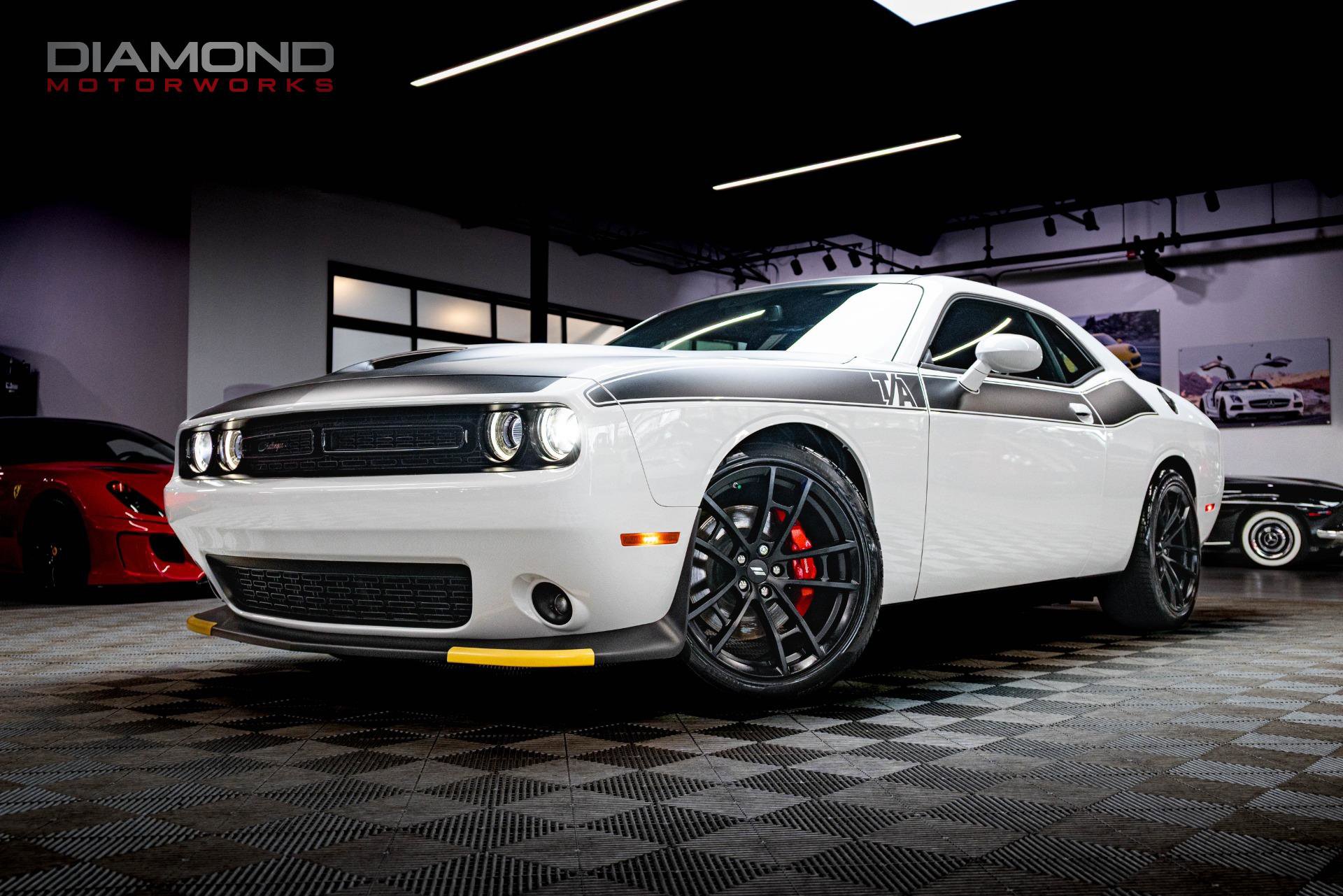 Used 2023 Dodge Challenger R/T w/ T/A Package image 1