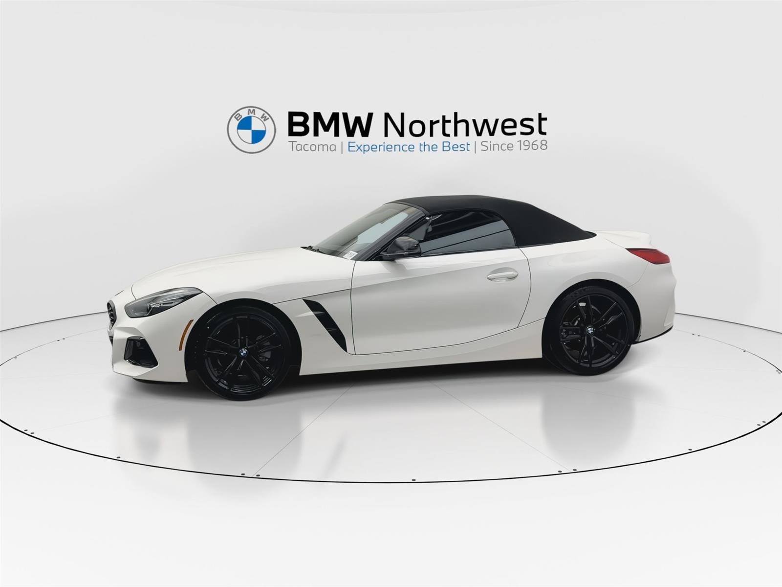 New 2026 BMW Z4 sDrive30i w/ Shadowloine Package image 10