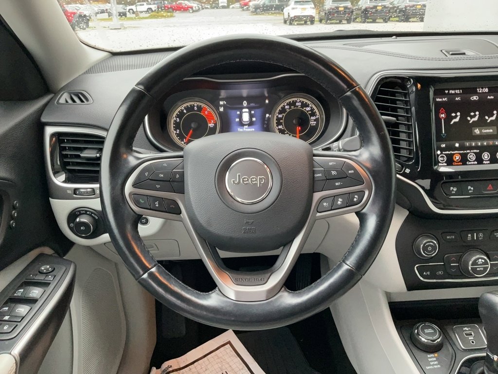 Used 2021 Jeep Cherokee Limited w/ Elite Package image 10