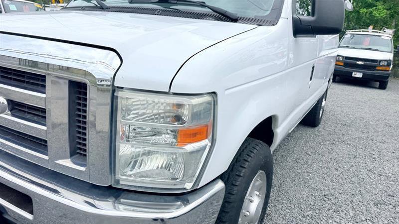 Used 2013 Ford E-350 and Econoline 350 Super Duty w/ Commercial Cargo Van Pkg RWD image 34