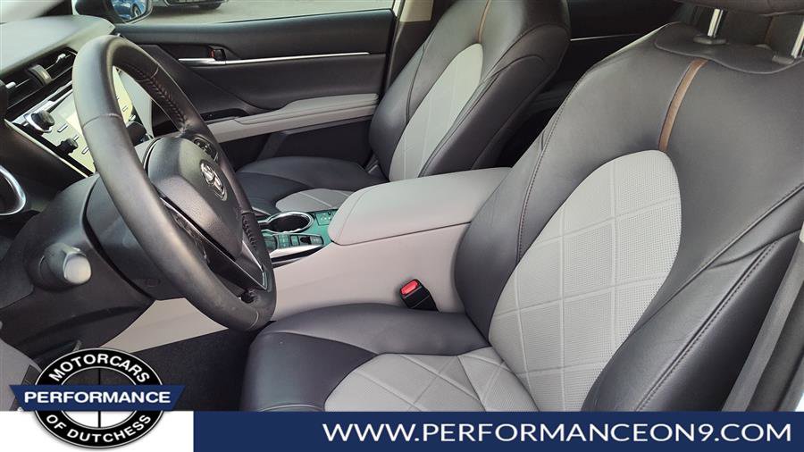 Used 2019 Toyota Camry XLE FWD image 12