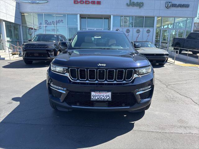 Certified 2024 Jeep Grand Cherokee Limited w/ Luxury Tech Group II RWD image 2