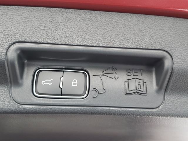 New 2026 Ford Explorer ST-Line w/ ST-Line Street Pack image 9