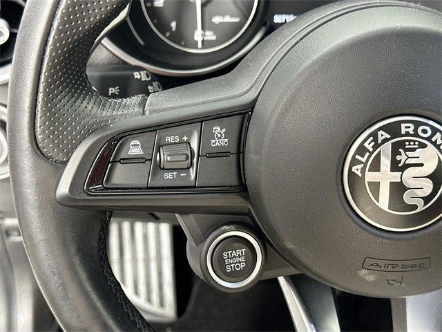 Used 2022 Alfa Romeo Giulia Veloce image 23