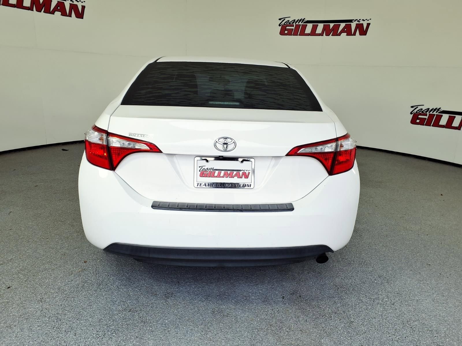 Used 2016 Toyota Corolla LE FWD image 7