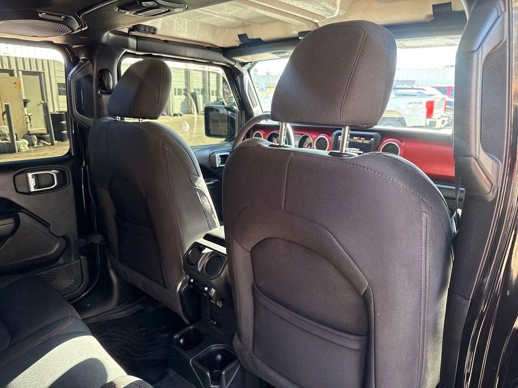 Used 2023 Jeep Wrangler Unlimited Rubicon w/ Cold Weather Group image 25
