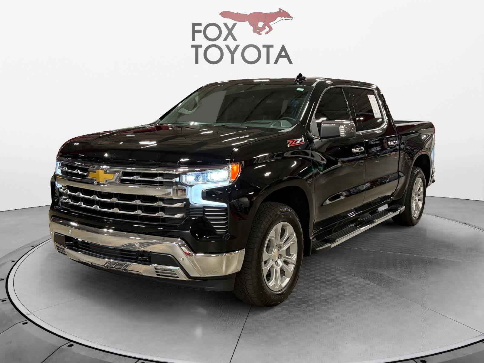 Used 2025 Chevrolet Silverado 1500 LTZ w/ Technology Package AWD/4WD image 1
