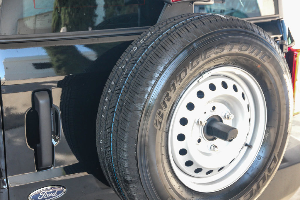 New 2025 Ford Bronco 4-Door AWD/4WD image 9
