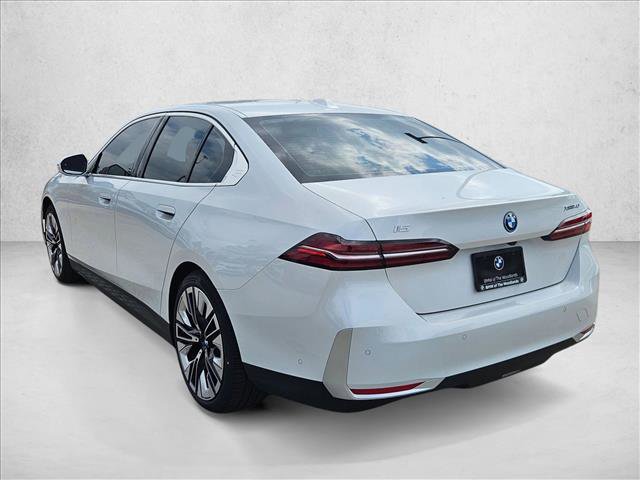 New 2026 BMW i5 eDrive40 w/ Premium Package image 6