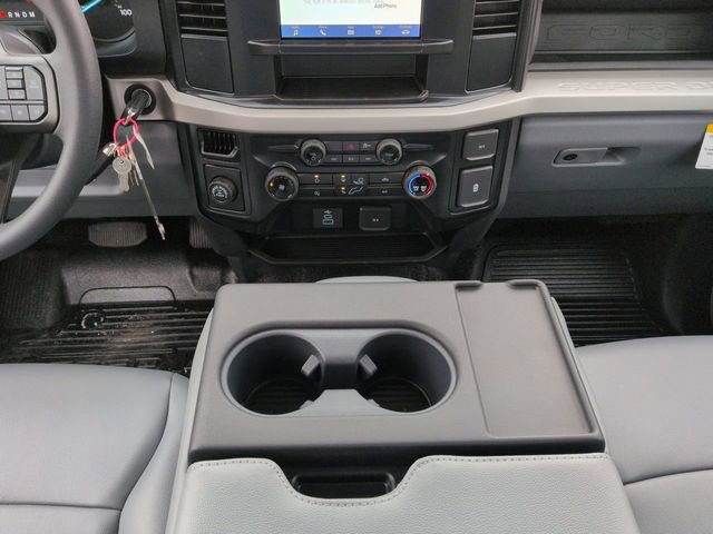 New 2026 Ford F250 XL w/ XL Chrome Package image 19