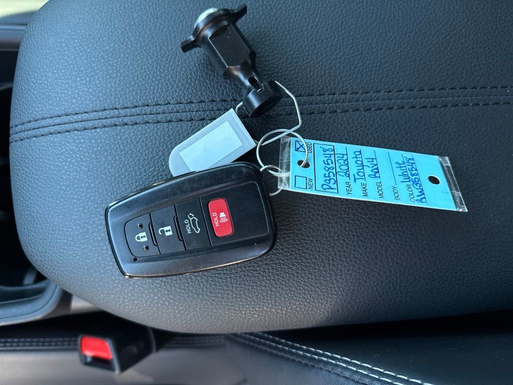 Used 2024 Toyota RAV4 XLE Premium image 30