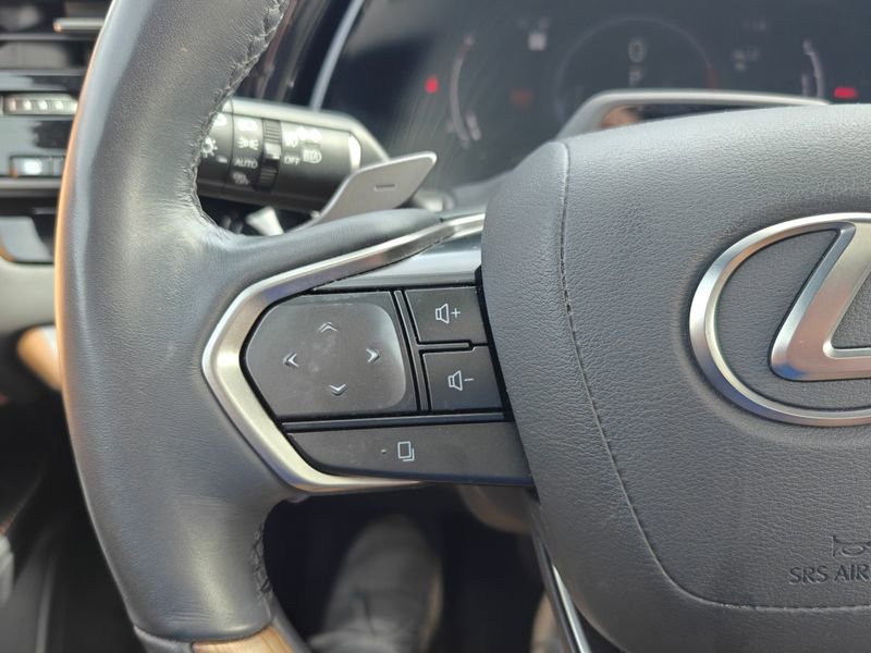 Used 2023 Lexus RX 350 Premium Plus w/ Accessory Package image 12