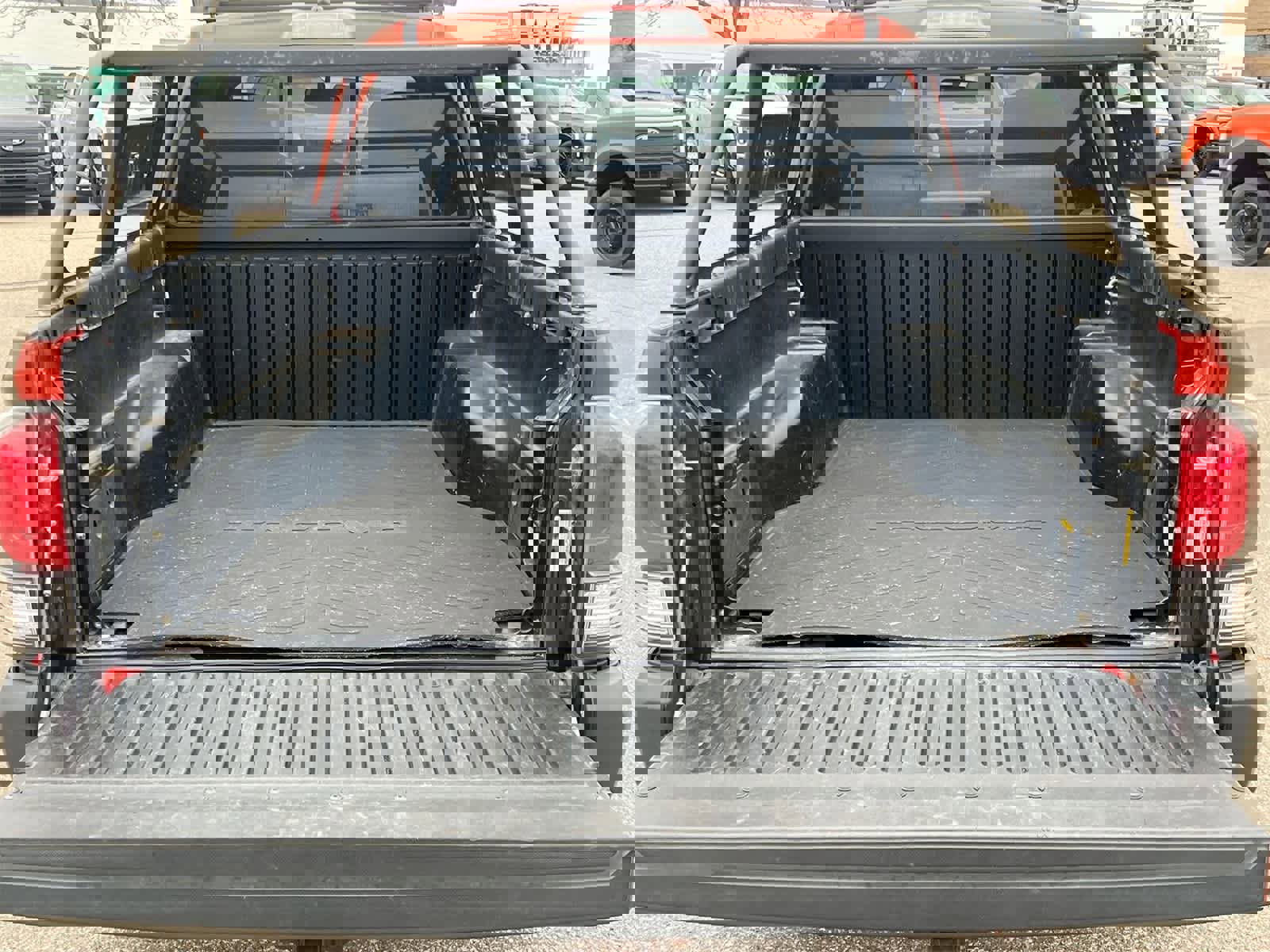 Used 2017 Toyota Tacoma TRD Off-Road image 34