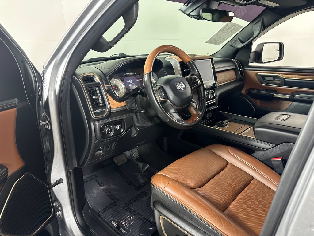 Used 2022 RAM 1500 Limited w/ Body Color Bumper Group AWD/4WD image 16
