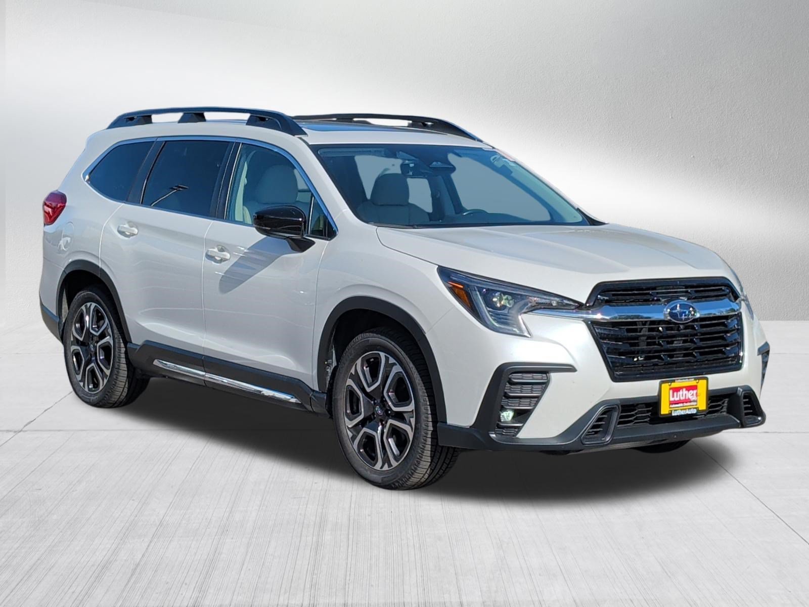 Used 2024 Subaru Ascent Limited w/ Technology Package AWD/4WD image 1