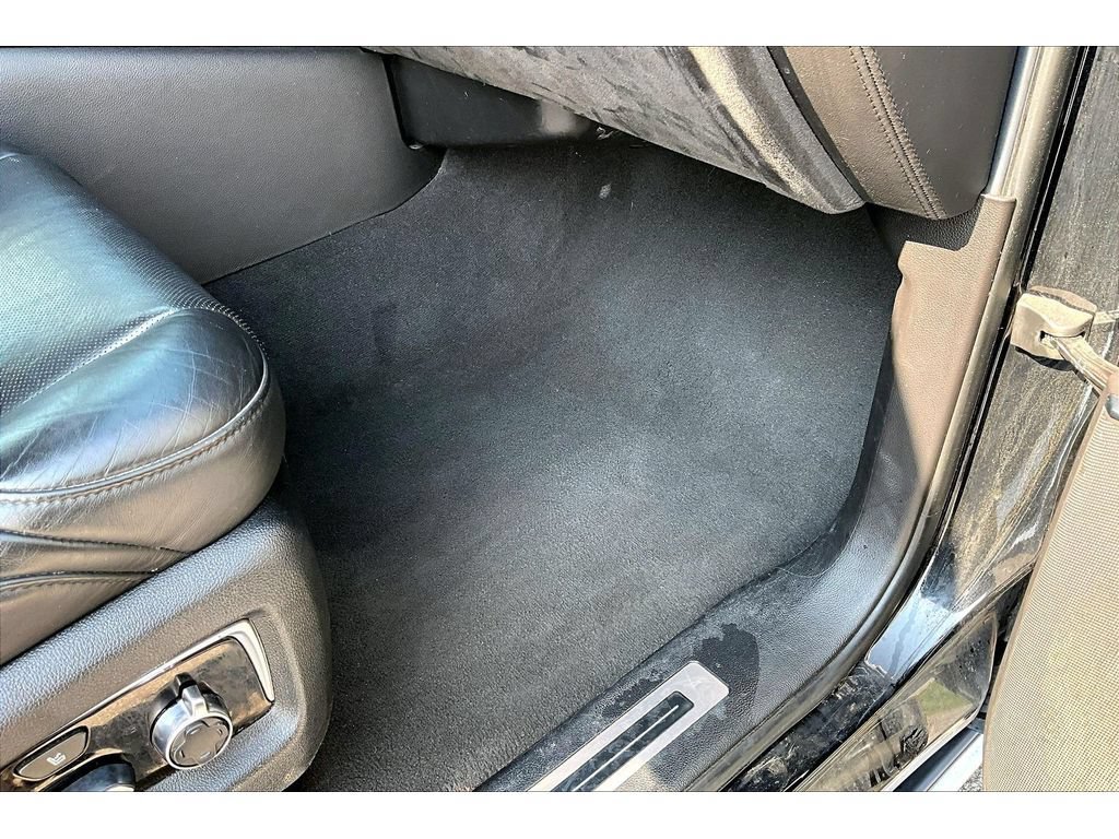 Used 2019 Cadillac Escalade ESV Platinum AWD/4WD image 45