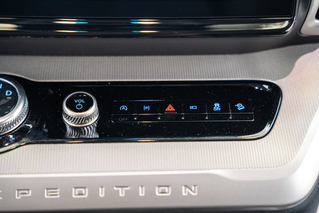 New 2027 Ford Expedition Active AWD/4WD image 27