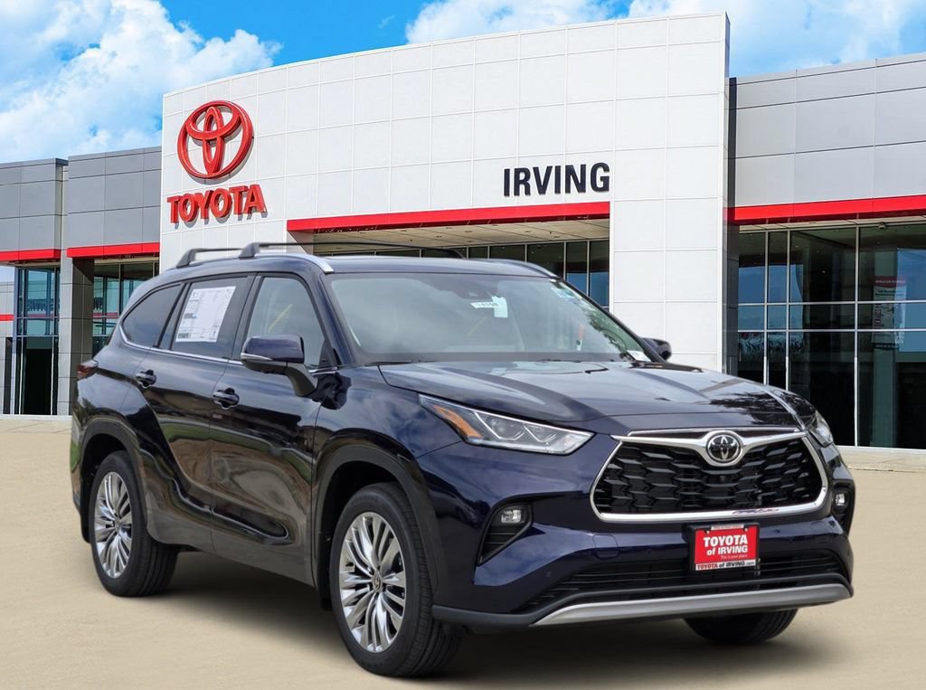 New 2026 Toyota Highlander Platinum AWD/4WD image 2