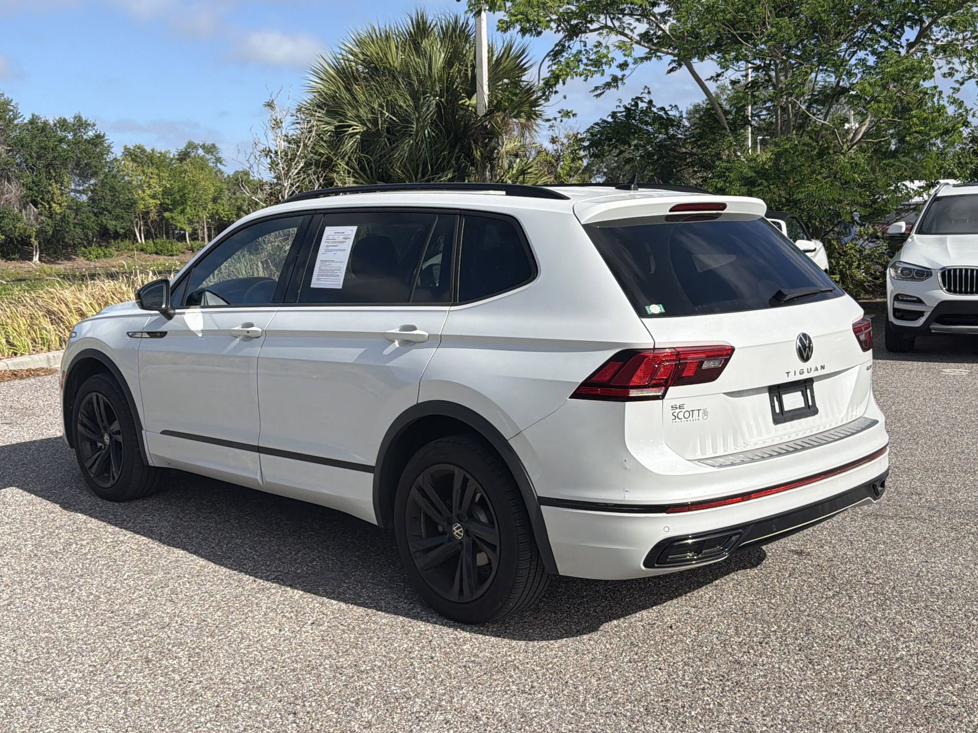 Used 2024 Volkswagen Tiguan SE R-Line image 6