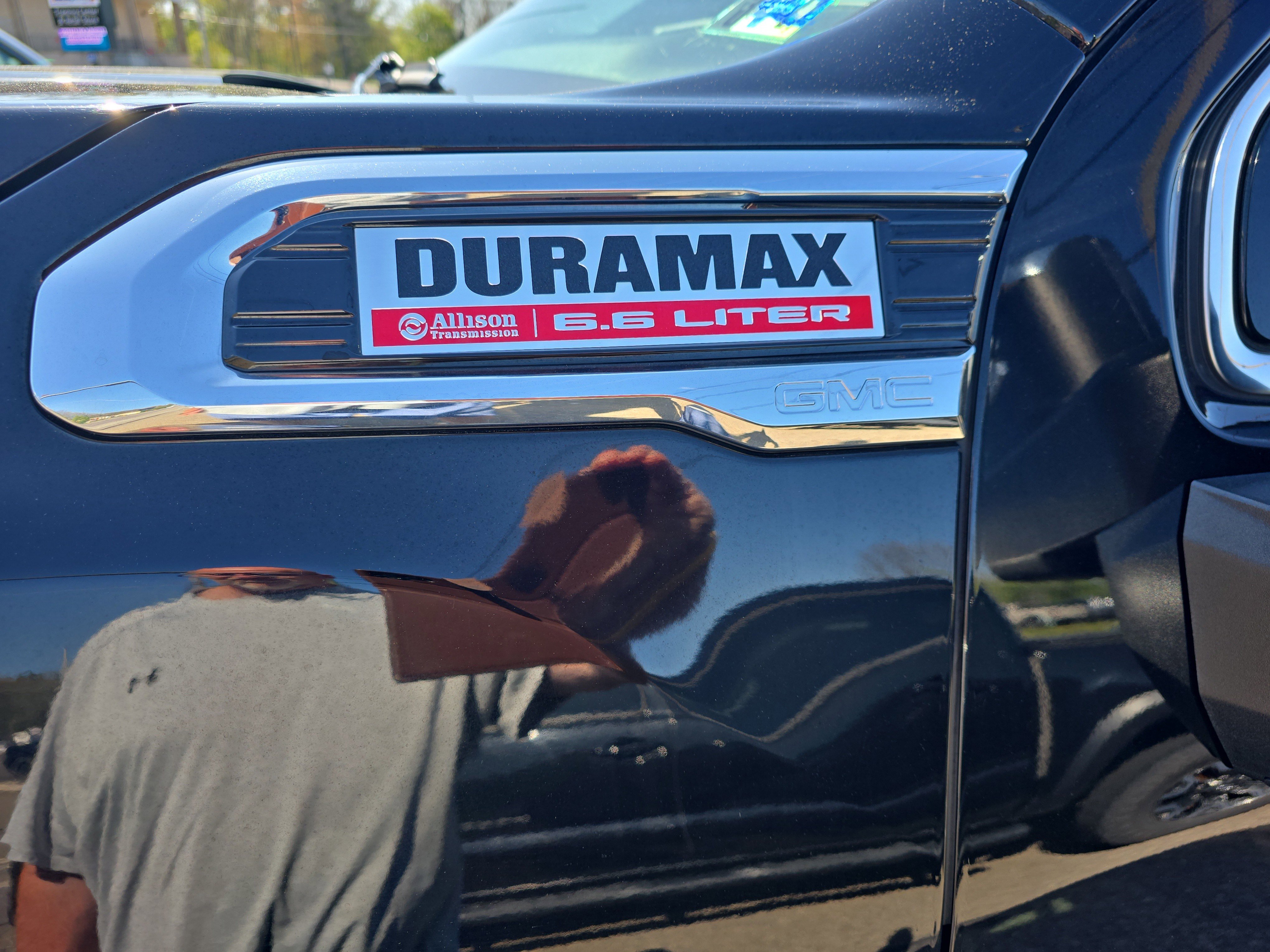 Used 2022 GMC Sierra 2500 Denali w/ Denali Ultimate Package AWD/4WD image 9