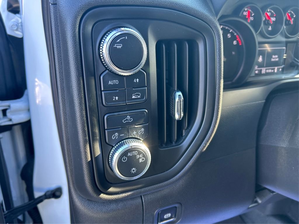 Used 2025 GMC Sierra 1500 Pro w/ Convenience Package image 35