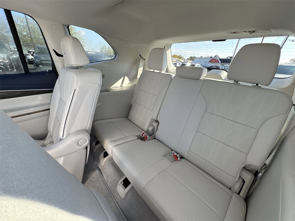 New 2026 Buick Enclave Avenir w/ Super Cruise Package image 24