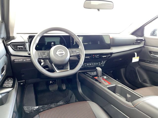 New 2026 Nissan Kicks SR w/ Cold Weather Package image 18