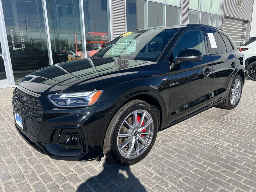 Used 2024 Audi Q5 e Premium Plus