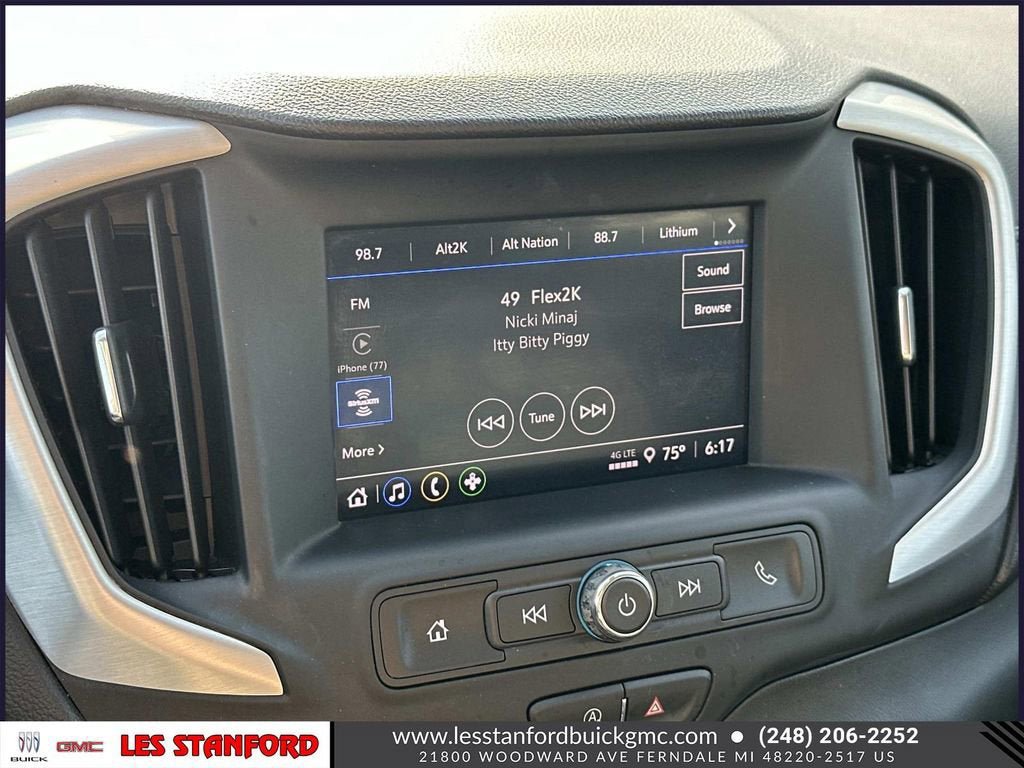 Used 2024 GMC Terrain SLE FWD image 30
