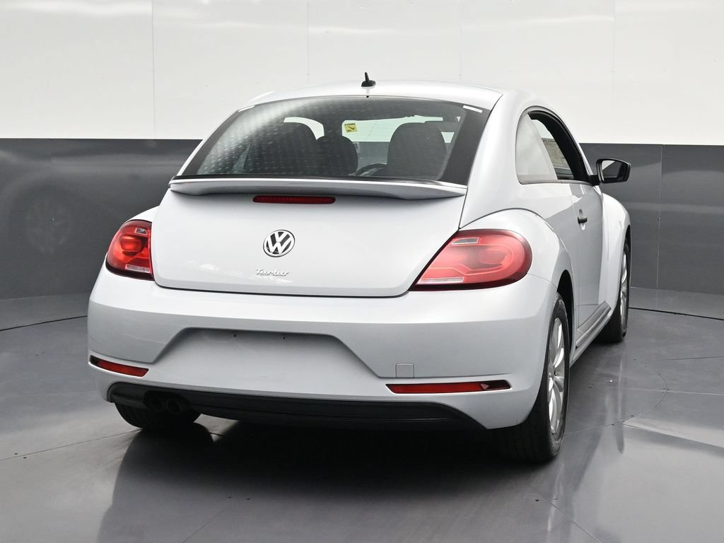 Used 2017 Volkswagen Beetle 1.8T S FWD image 2