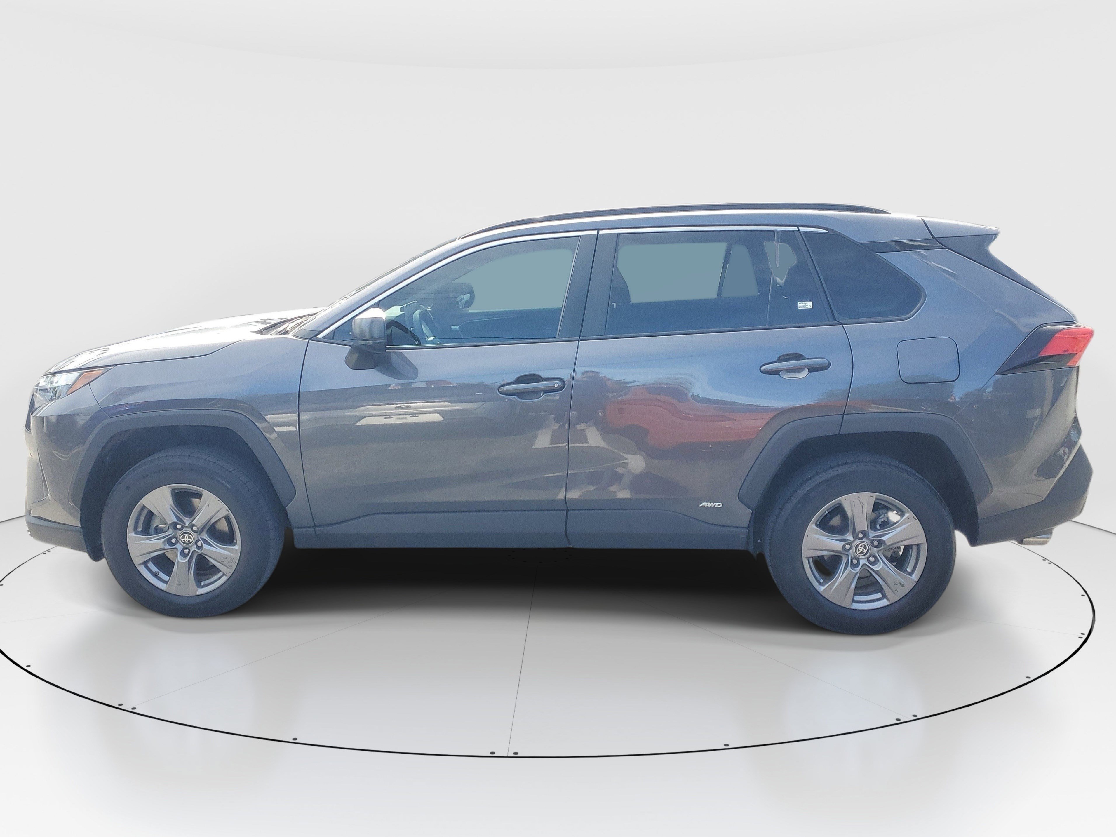 Used 2024 Toyota RAV4 LE image 6