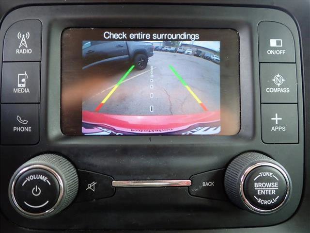 Used 2017 Jeep Renegade Latitude w/ Cold Weather Group image 16